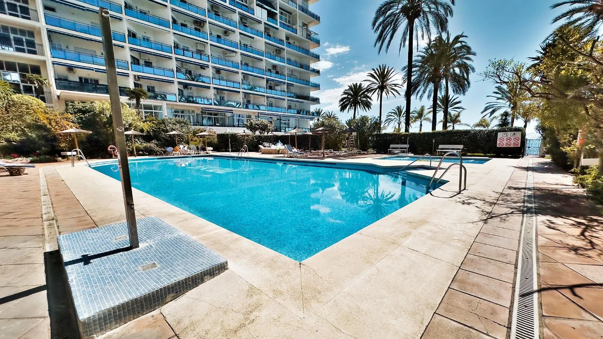 Skol 335. Fantastic Beachfront Apartment Facing South. Marbella