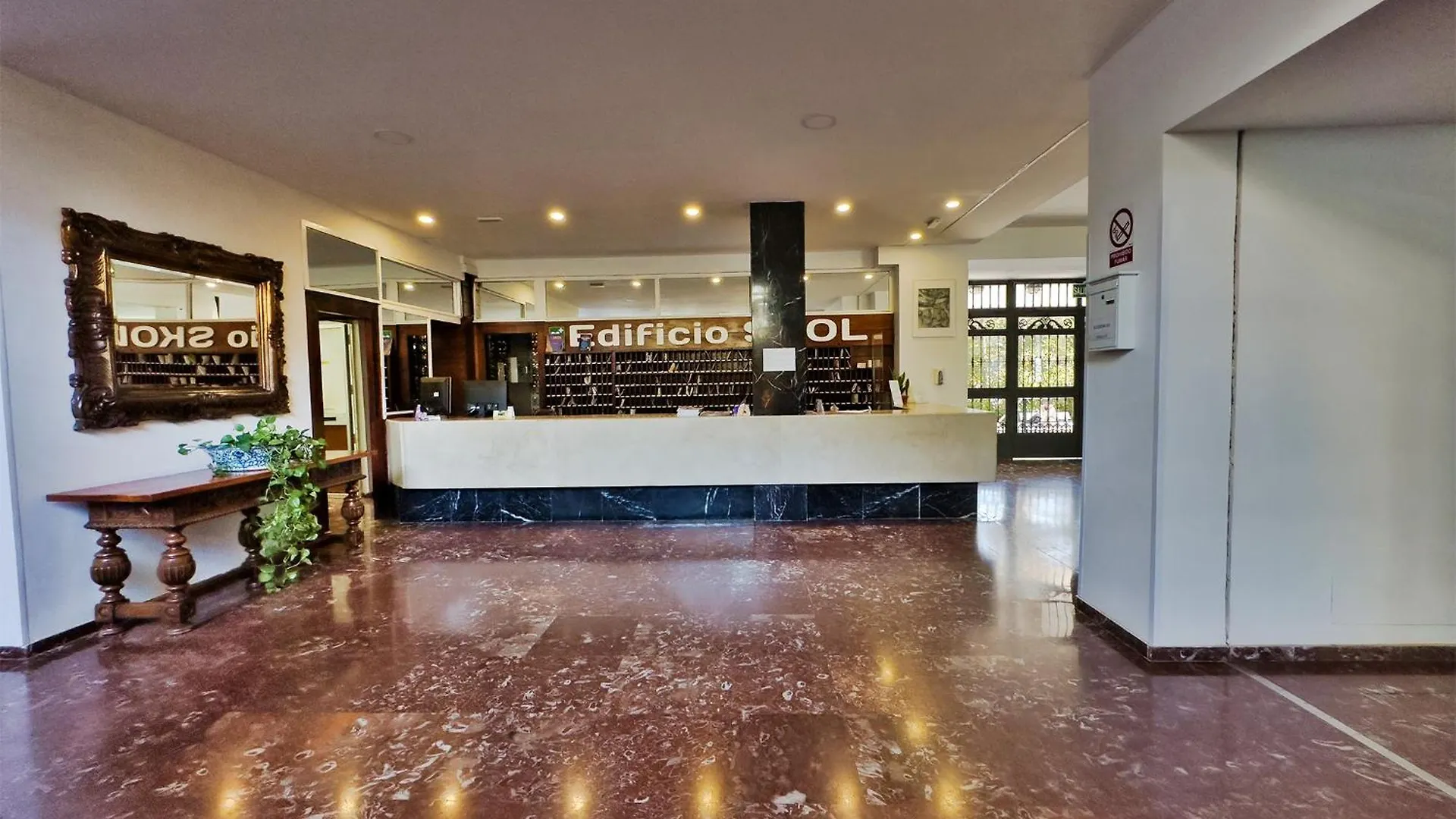 Skol 335. Fantastic Beachfront Apartment Facing South. Marbella